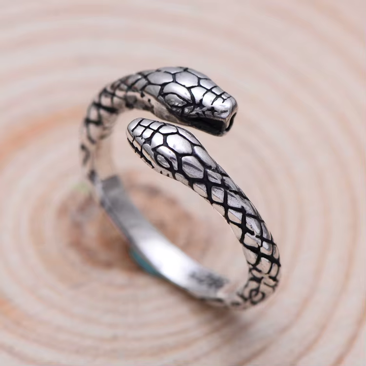 خاتم قابل للتخصيص بنمط ثعبان فضي عتيق . Customizable Antique Silver Snake