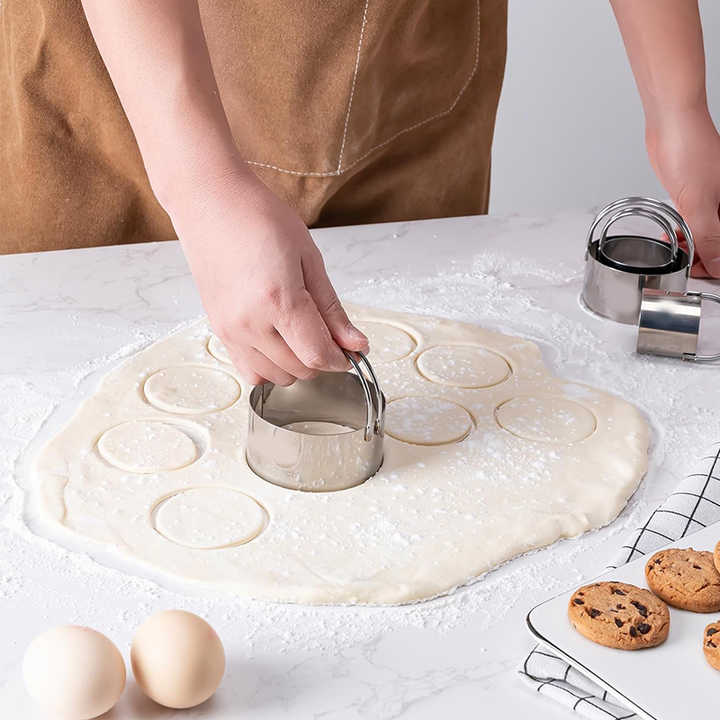 Custom Donut Cutter Set, Stainless Steel Biscuits Cutter Set, Pastry Set with Handle 