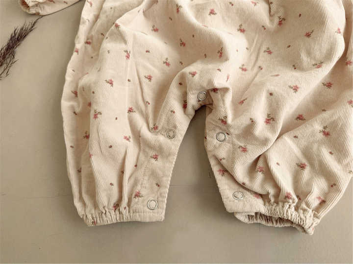 بدلة جسم طويلة مزينة بالزهور Floral Long Bodysuit