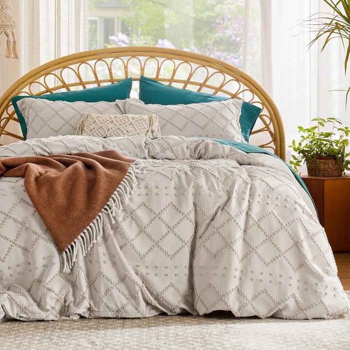 Ultra soft cover set. 