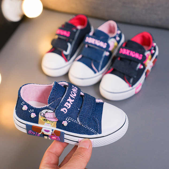 canvas shoes 