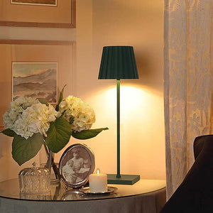Portable wireless table lamp 