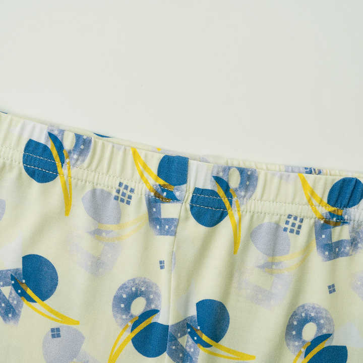 طقم ملابس من ألياف الخيزران . Bamboo fiber clothing set.