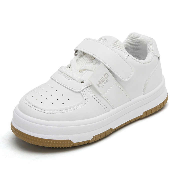 New High Quality Flat Children's Sneakers. 
