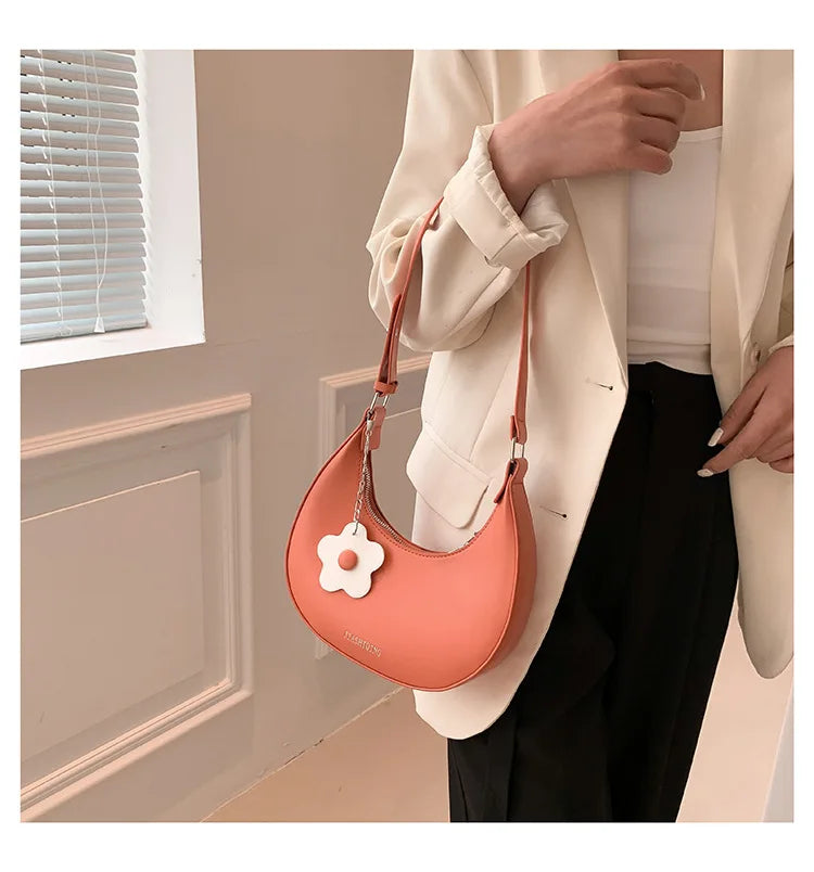 Hot selling women's handbags made of PU leather 
