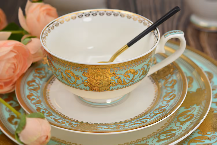 24pcs Embossed Gold Dinner Plate Dessert Plates  24 قطعة من أطباق العشاء الذهبية المنقوشة وأطباق الحلوى 200 سم