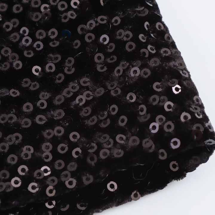 Short velvet dress decorated with sequins