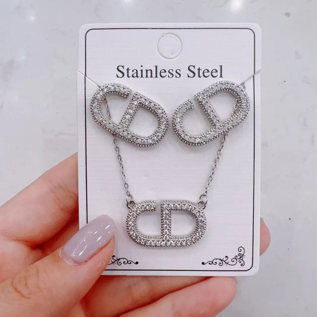 Classic Necklace Set 