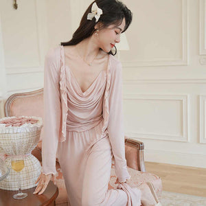 ملابس نوم نسائية