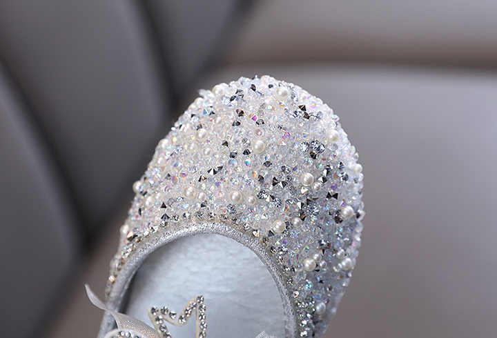Girls' and little princesses' leather shoes, 