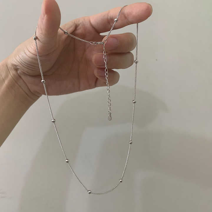 elegant gold necklace 