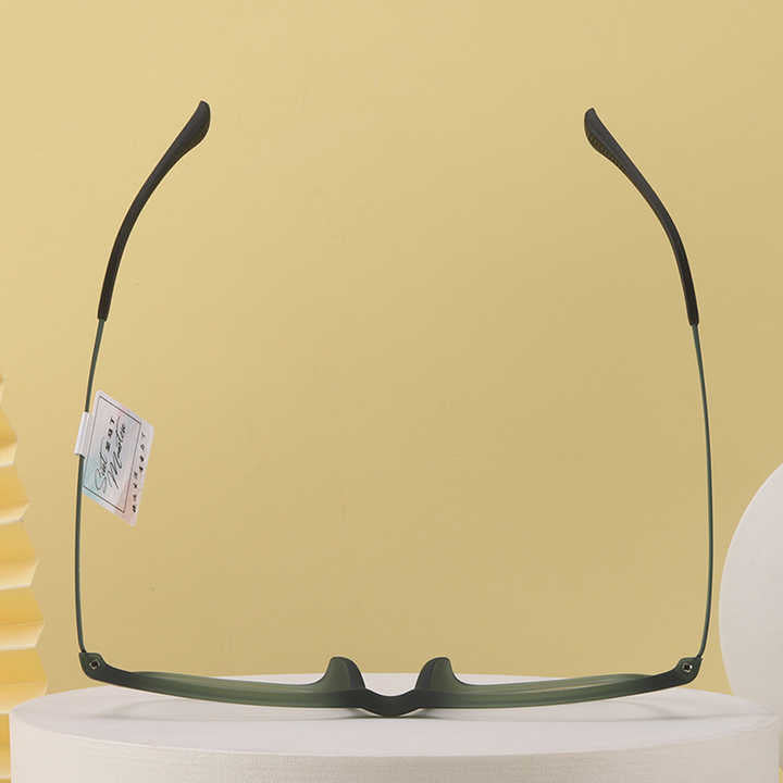 نظارات نسائية