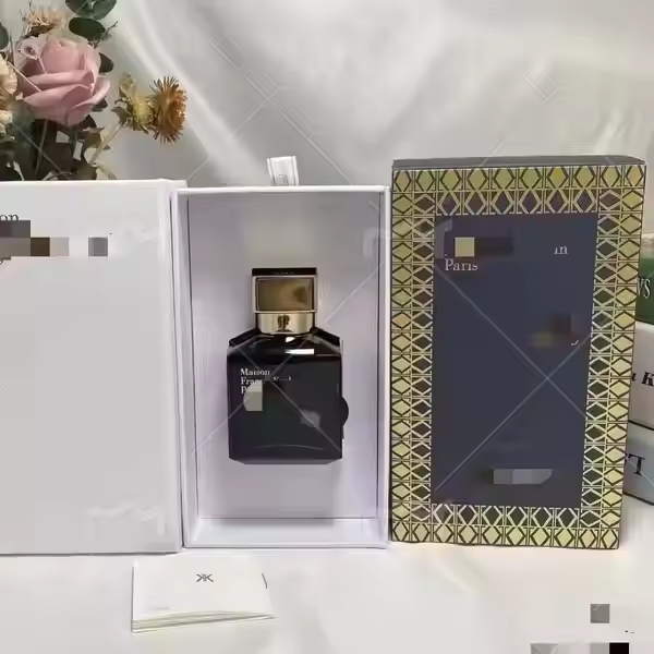 Dubai Luxury Red Baccaratt 