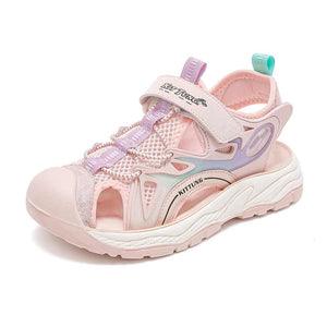 صنادل رياضية صيفية جديدة. New Summer Children's