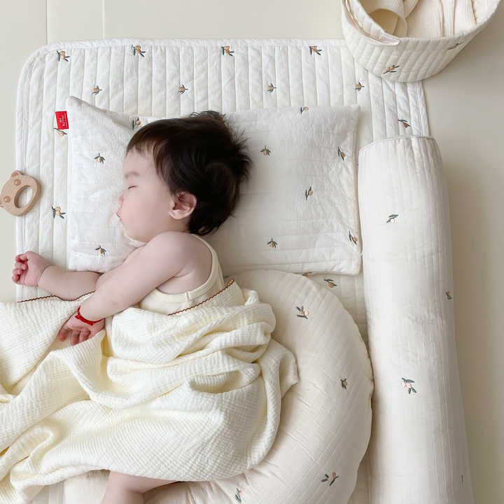 Newborn Organic Cotton Pillow Feeding 