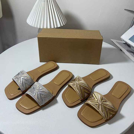 Women's shoes