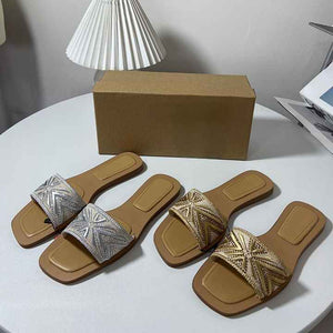 Women's shoes