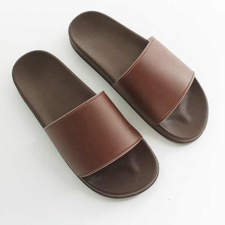 Men's logo flip flop
