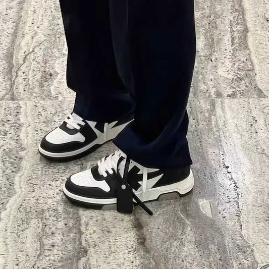 Men's sneakers with 