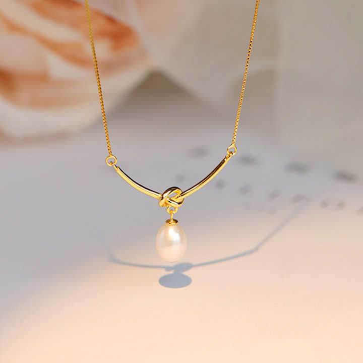 Vanya Necklace 