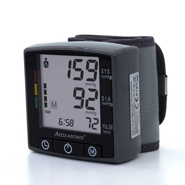 جهاز قياس ضغط الدم الأوتوماتيكي المحمول ، جهاز . Portable Automatic Blood Pressure Monitor, Portable