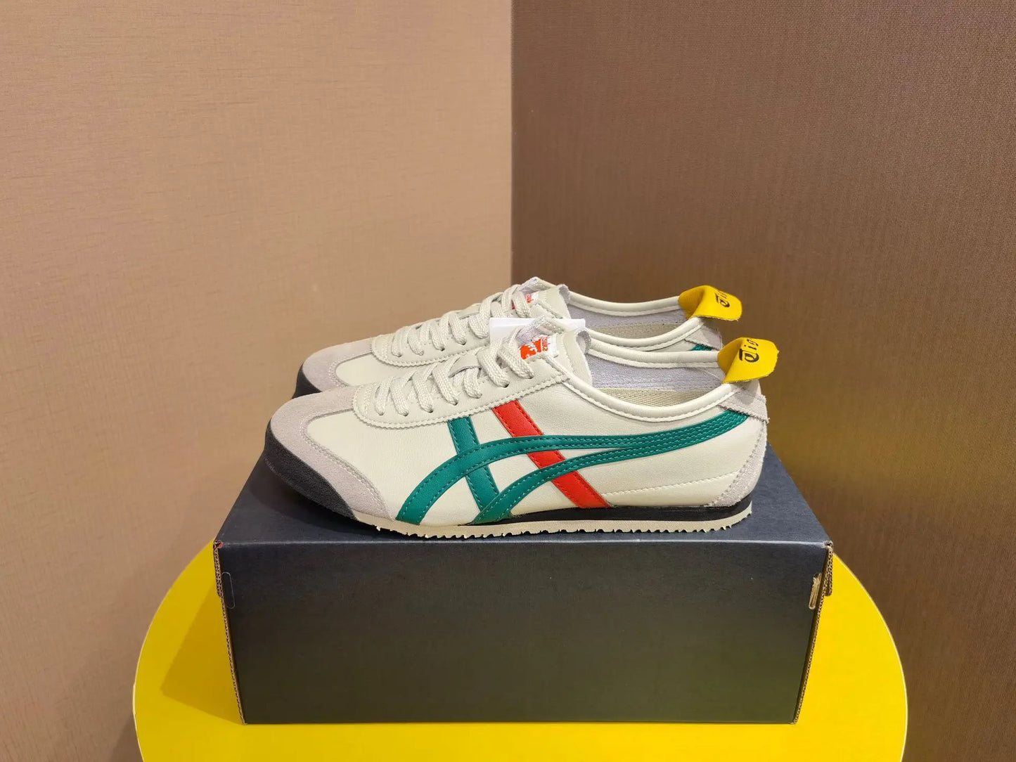 Boys' sneakers 