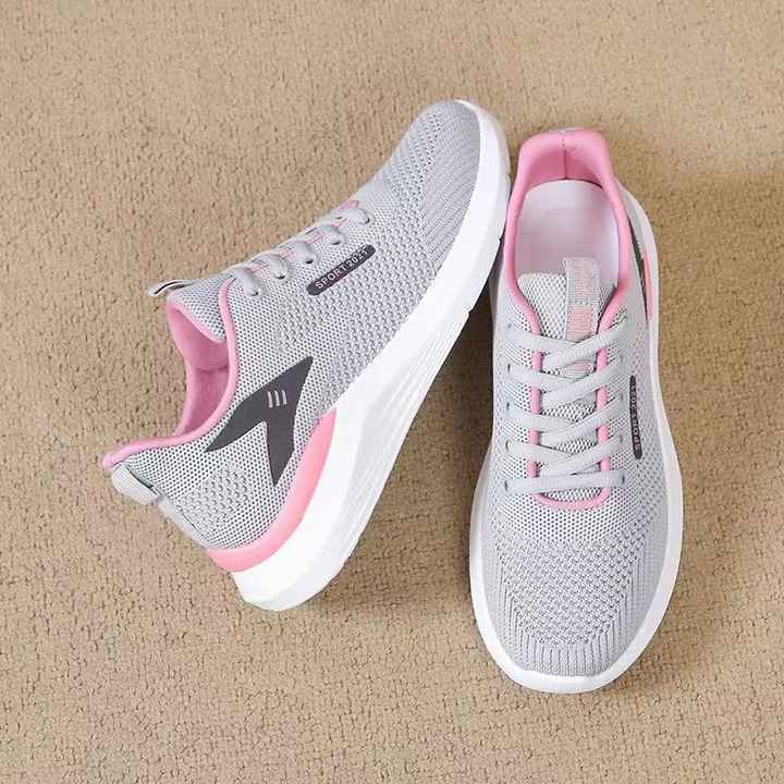 Women's sneakers 