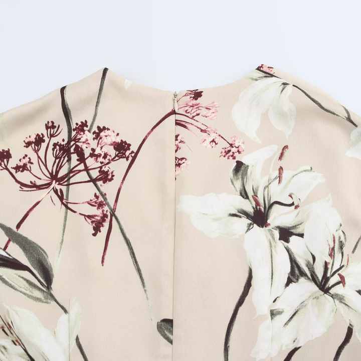 New elegant women's dress 