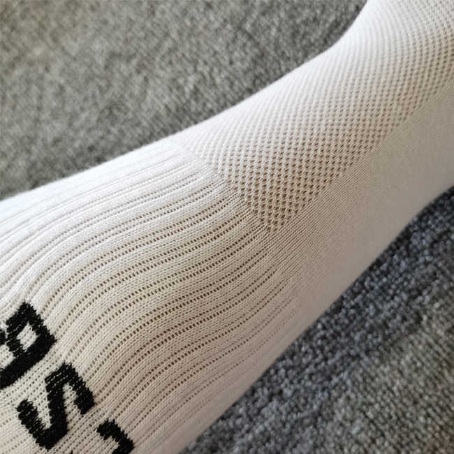 - رياضيه - جوارب رياضية