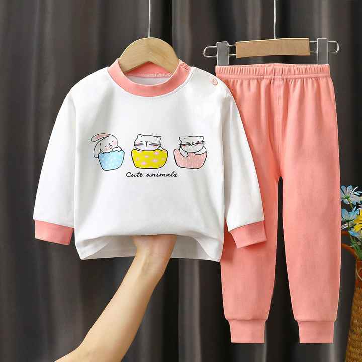 مجموعة ملابس كم طويل