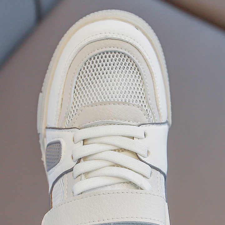 أحذية جلدية جديدة&nbsp; 2024 تصميم إيطالي أبيض . New wholesale leather shoes for girls 2024 italian design