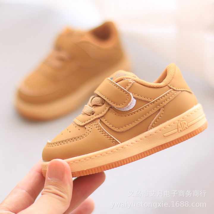 New stylish children's shoes at great discounts on . 
