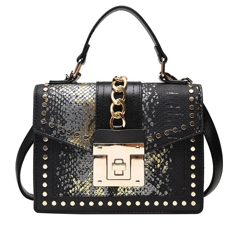 Stylish women's handbags at great prices 