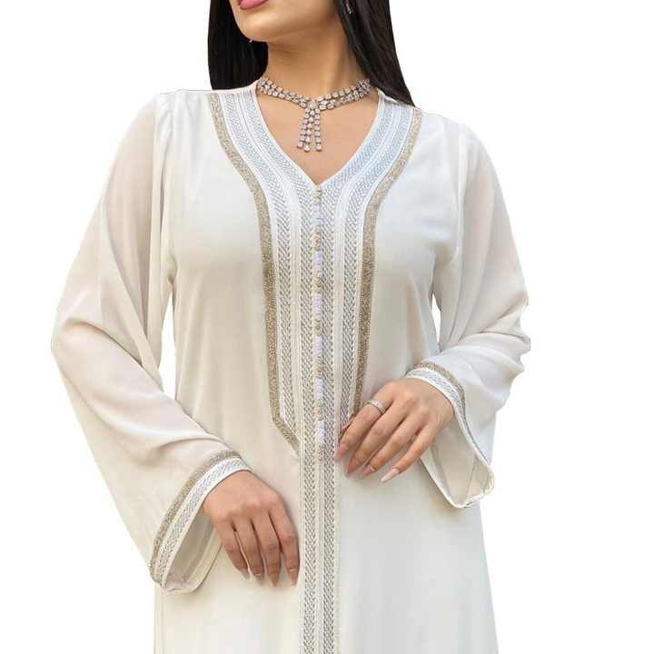 Maxi caftans and jalabiyas