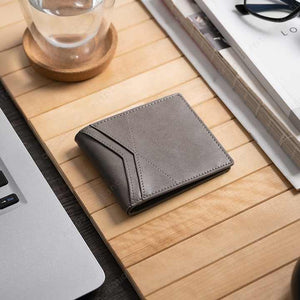 Men's Vintage Embossed Logo Bifold Card Wallet 