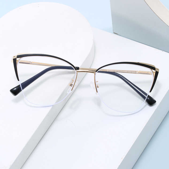 Classic fashion glasses 