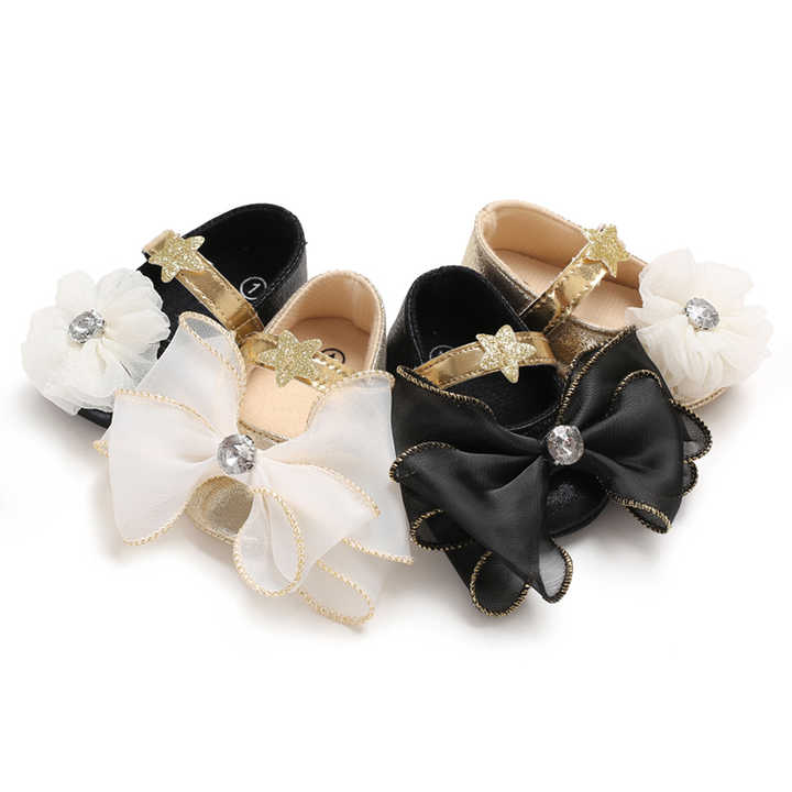children's shoes 
