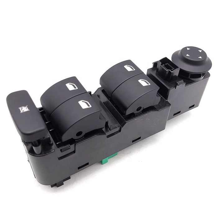 Mercedes spare parts . قطع غيار مرسيدس