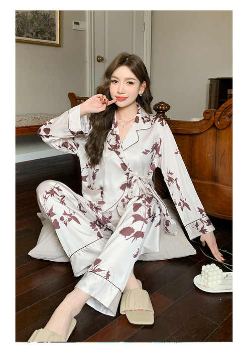 Women's long-sleeved pajamas 