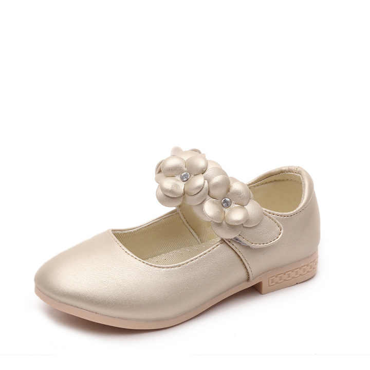 children's shoes 