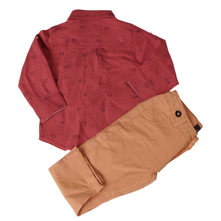 Boys' pants with a stylish shirt 
