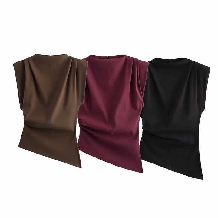 Stylish and versatile blouse