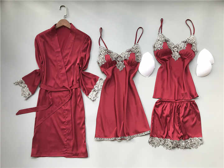Women's sleepwear 
