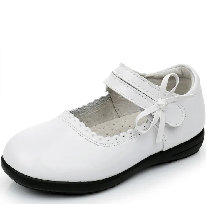 حذاء مسطح بنات كلاسيكية