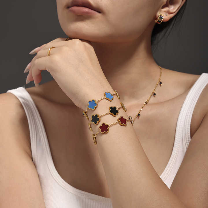 Multi-colored bracelet for women 