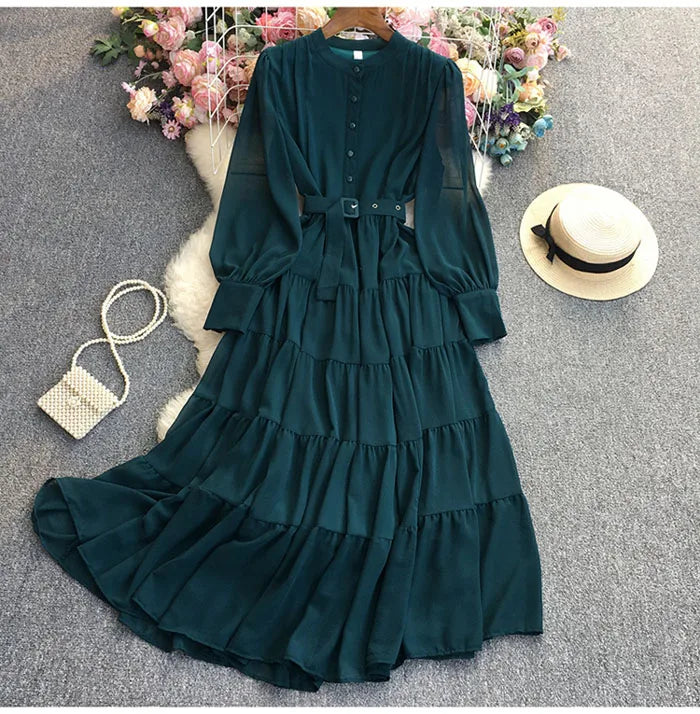 Long-sleeved dress 