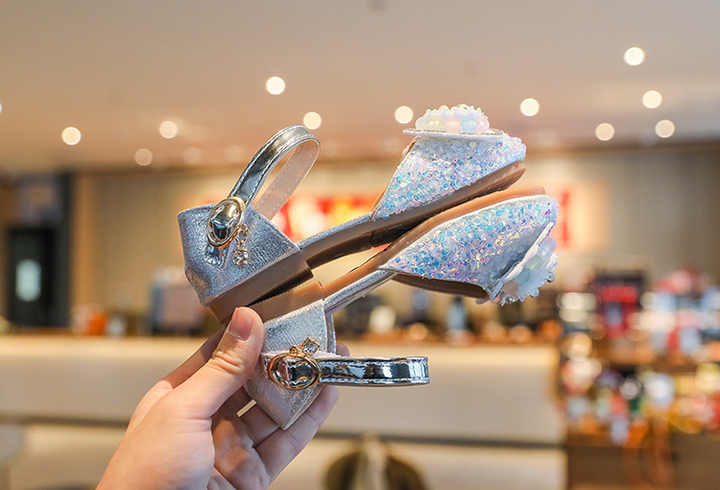 stylish children's shoes 