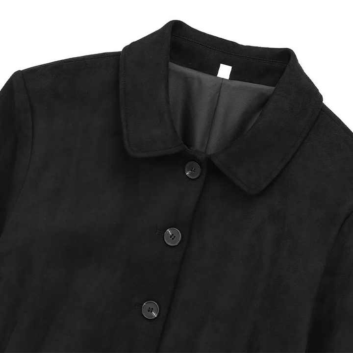 Elegant women's coat with long sleeves