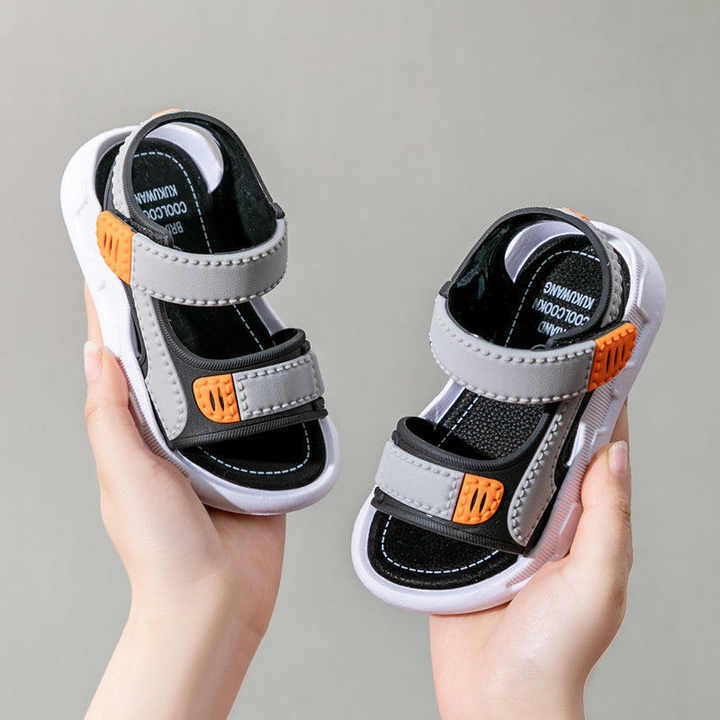 Girls beach sneakers 