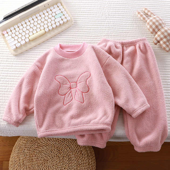 Long-sleeved children's pajamas 
